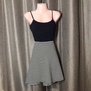 Forever 21 Black and White Striped Flared Skirt Size Medium Preowned